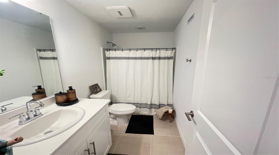 KISSIMMEE, Florida 34746, 3 Bedrooms Bedrooms, ,2 BathroomsBathrooms,Residential,For Sale,DAVENPORT CREEK,0,MFRS5149729