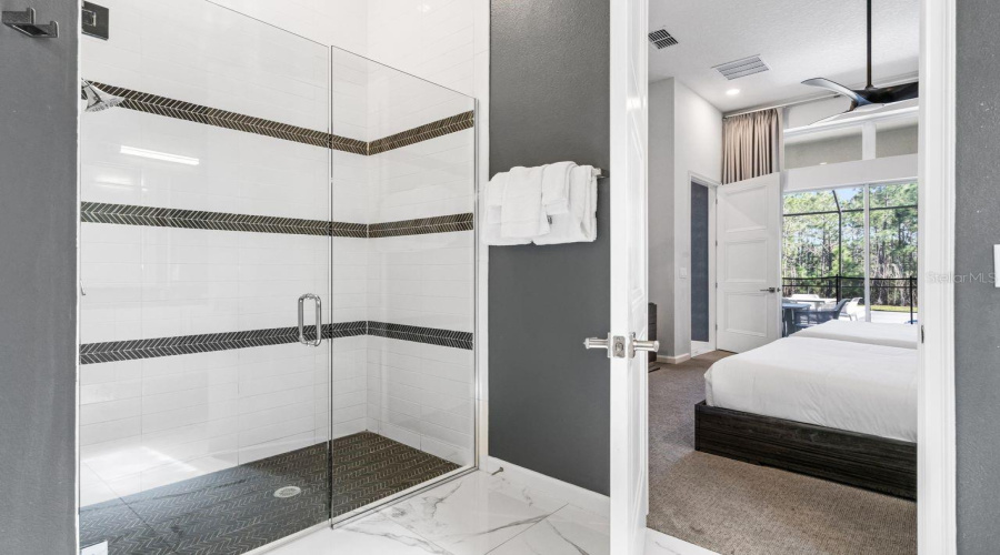 DAVENPORT, Florida 33837, 13 Bedrooms Bedrooms, ,10 BathroomsBathrooms,Residential,For Sale,OAK BLOSSOM,0,MFRO6404713