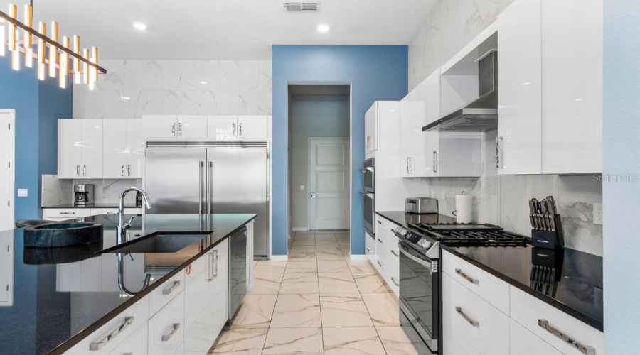 DAVENPORT, Florida 33837, 13 Bedrooms Bedrooms, ,10 BathroomsBathrooms,Residential,For Sale,OAK BLOSSOM,0,MFRO6404713