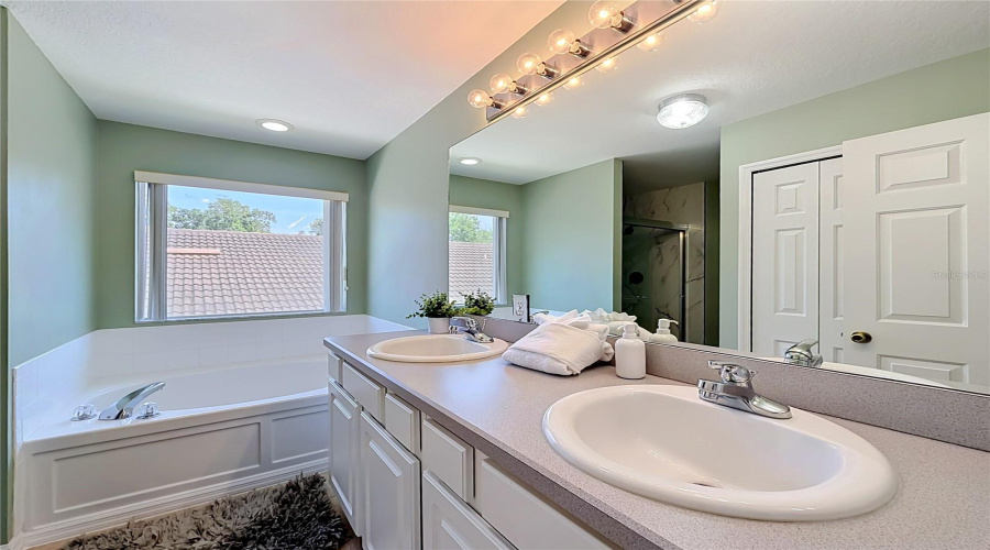 DAVENPORT, Florida 33896, 4 Bedrooms Bedrooms, ,3 BathroomsBathrooms,Residential,For Sale,ROBIN,0,MFRO6407121