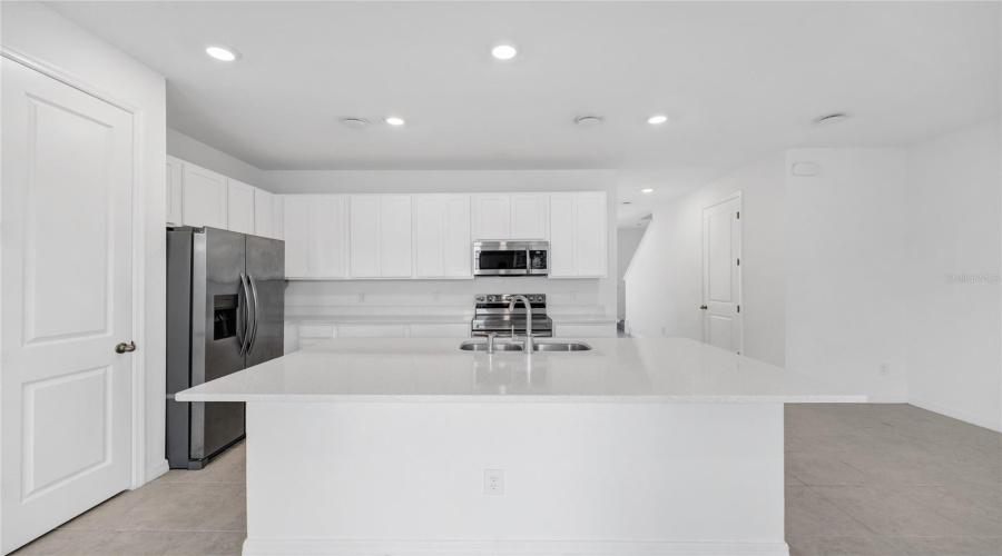DAVENPORT, Florida 33896, 3 Bedrooms Bedrooms, ,2 BathroomsBathrooms,Residential,For Sale,LONGBOAT,0,MFRO6407264