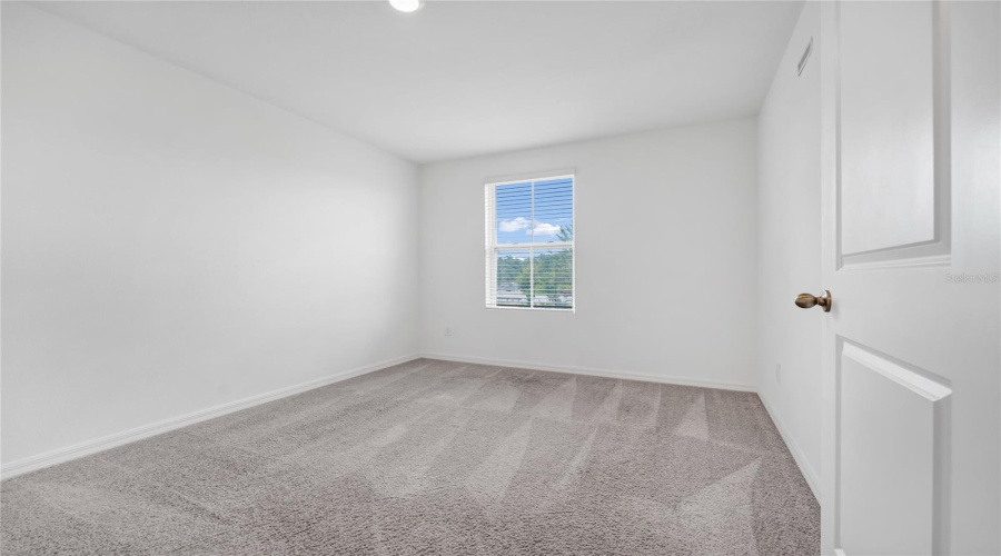 DAVENPORT, Florida 33896, 3 Bedrooms Bedrooms, ,2 BathroomsBathrooms,Residential,For Sale,LONGBOAT,0,MFRO6407264