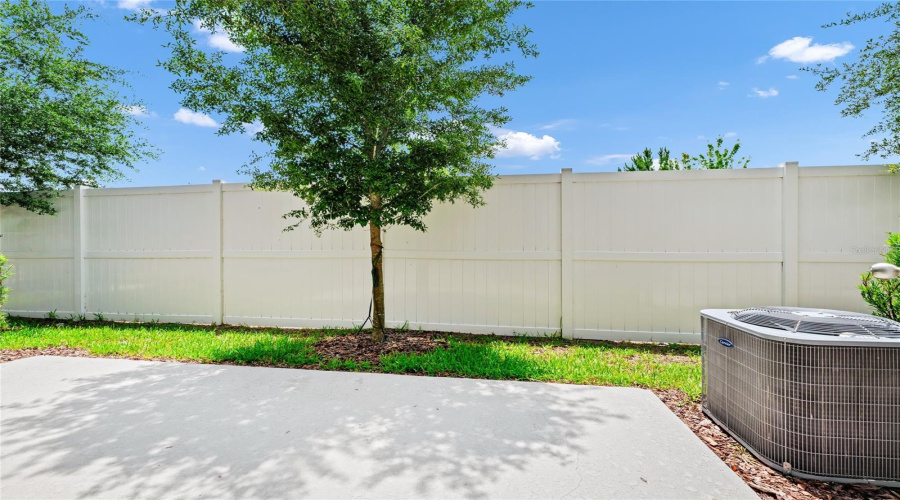 DAVENPORT, Florida 33896, 3 Bedrooms Bedrooms, ,2 BathroomsBathrooms,Residential,For Sale,LONGBOAT,0,MFRO6407264