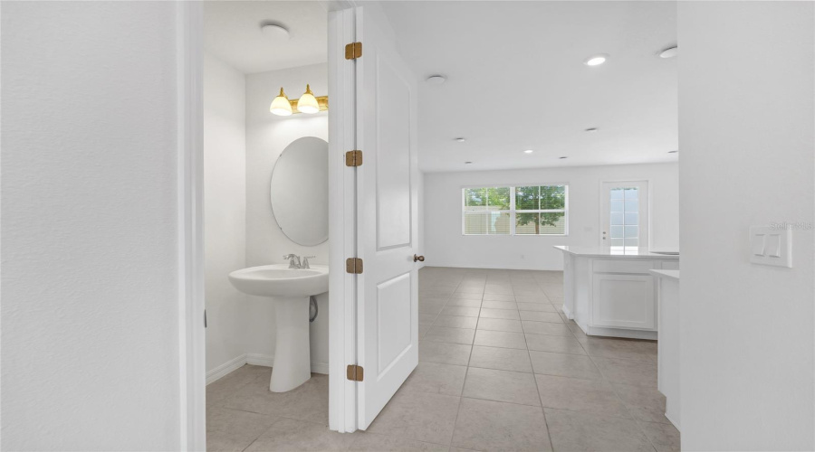 DAVENPORT, Florida 33896, 3 Bedrooms Bedrooms, ,2 BathroomsBathrooms,Residential,For Sale,LONGBOAT,0,MFRO6407264