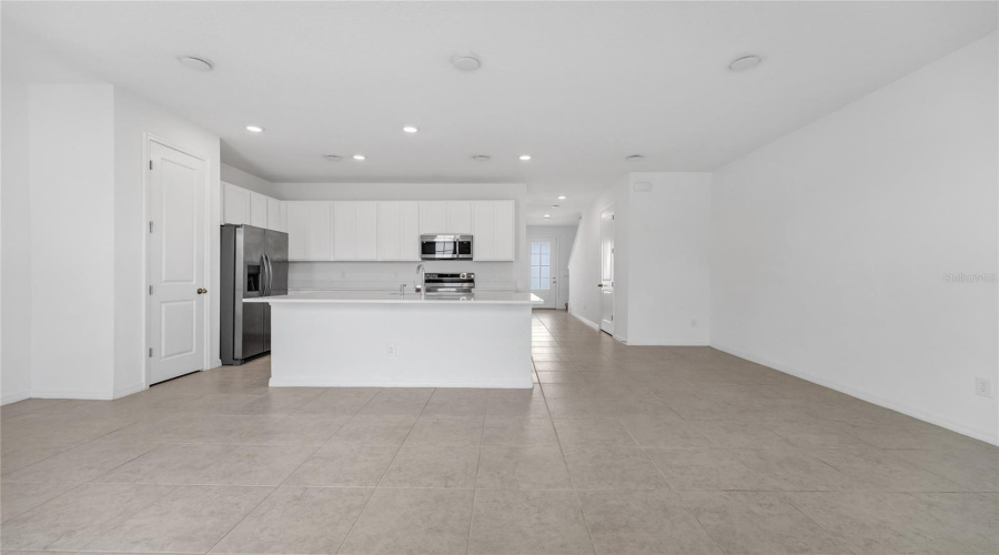 DAVENPORT, Florida 33896, 3 Bedrooms Bedrooms, ,2 BathroomsBathrooms,Residential,For Sale,LONGBOAT,0,MFRO6407264