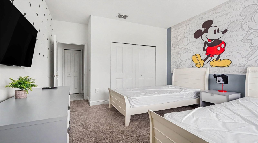 KISSIMMEE, Florida 34746, 5 Bedrooms Bedrooms, ,5 BathroomsBathrooms,Residential,For Sale,RHYME,0,MFRTB8505515