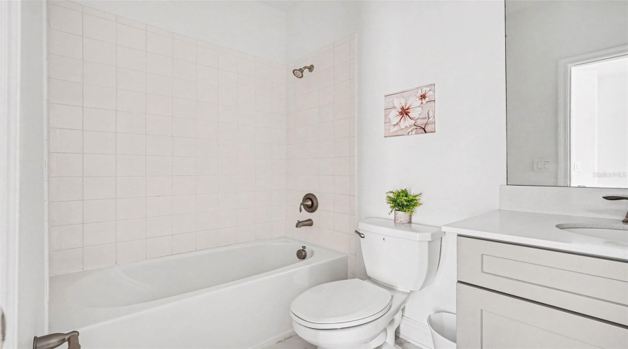 KISSIMMEE, Florida 34746, 5 Bedrooms Bedrooms, ,5 BathroomsBathrooms,Residential,For Sale,RHYME,0,MFRTB8505515