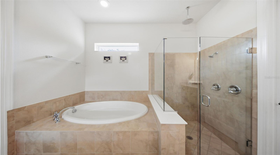 ORLANDO, Florida 32836, 7 Bedrooms Bedrooms, ,5 BathroomsBathrooms,Residential,For Sale,CITRON OAKS,0,MFRTB8507076