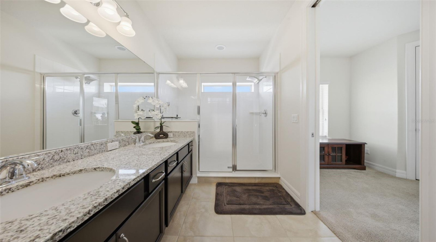 ORLANDO, Florida 32836, 7 Bedrooms Bedrooms, ,5 BathroomsBathrooms,Residential,For Sale,CITRON OAKS,0,MFRTB8507076