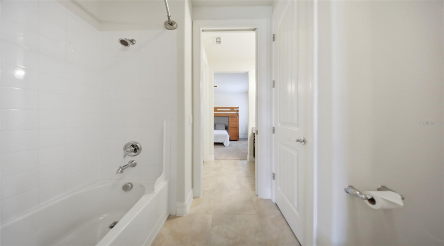 ORLANDO, Florida 32836, 7 Bedrooms Bedrooms, ,5 BathroomsBathrooms,Residential,For Sale,CITRON OAKS,0,MFRTB8507076