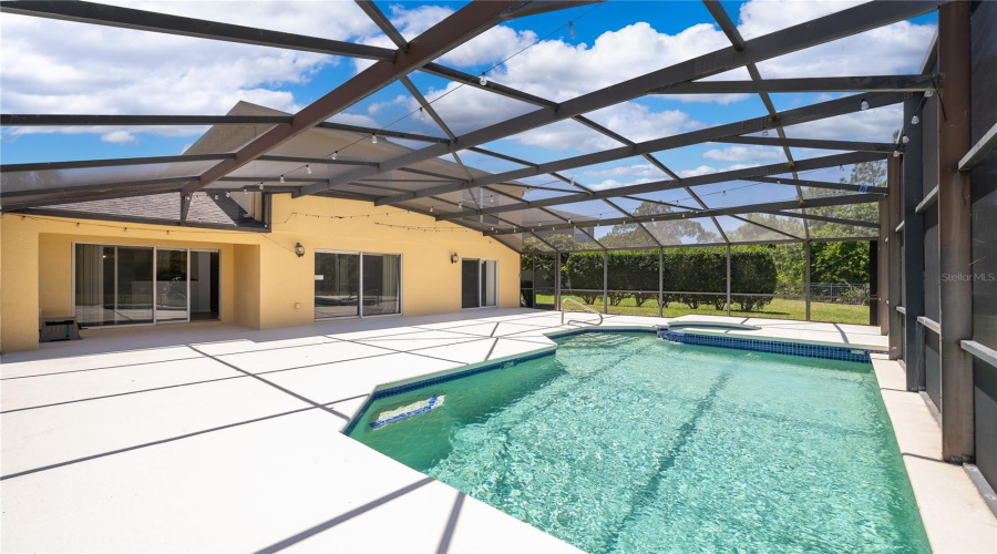 KISSIMMEE, Florida 34747, 5 Bedrooms Bedrooms, ,4 BathroomsBathrooms,Residential,For Sale,LIDO KEY,0,MFRO6406836