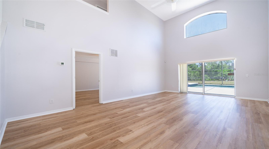 KISSIMMEE, Florida 34747, 5 Bedrooms Bedrooms, ,4 BathroomsBathrooms,Residential,For Sale,LIDO KEY,0,MFRO6406836