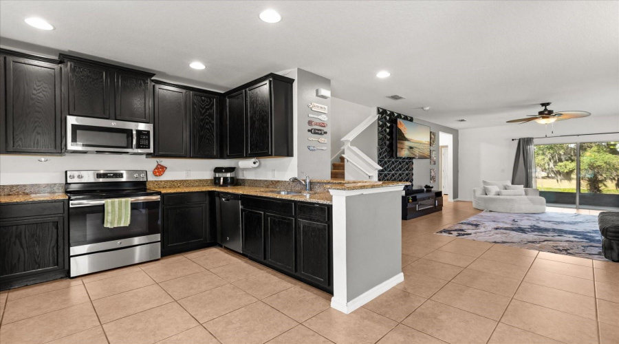 DAVENPORT, Florida 33837, 3 Bedrooms Bedrooms, ,2 BathroomsBathrooms,Residential,For Sale,PRIMROSE,0,MFRO6404727