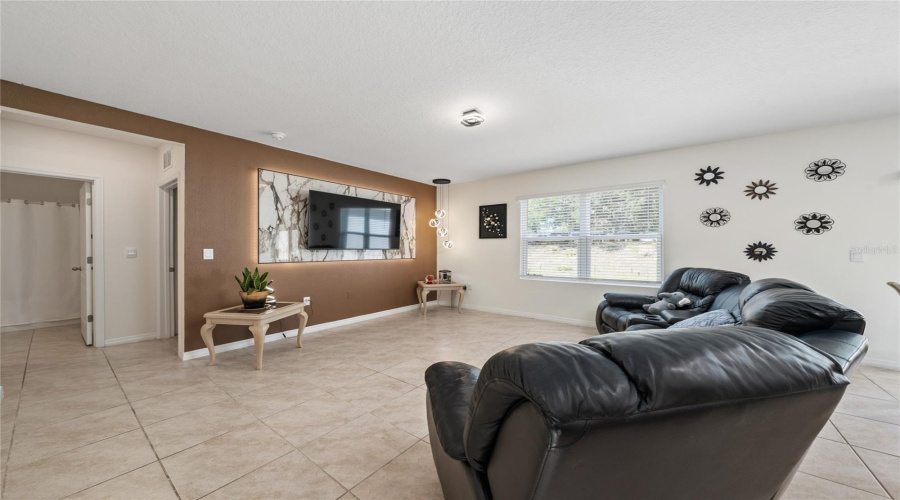 DAVENPORT, Florida 33837, 5 Bedrooms Bedrooms, ,3 BathroomsBathrooms,Residential,For Sale,BIG SUR,0,MFRS5149664