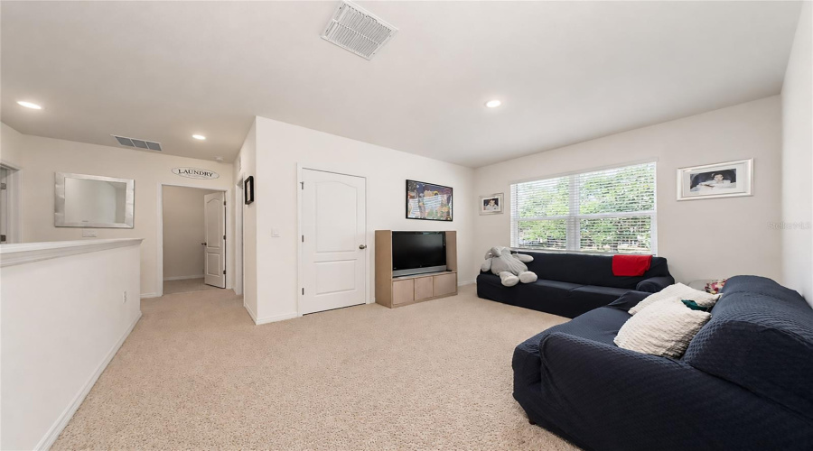 DAVENPORT, Florida 33837, 5 Bedrooms Bedrooms, ,3 BathroomsBathrooms,Residential,For Sale,BIG SUR,0,MFRS5149664