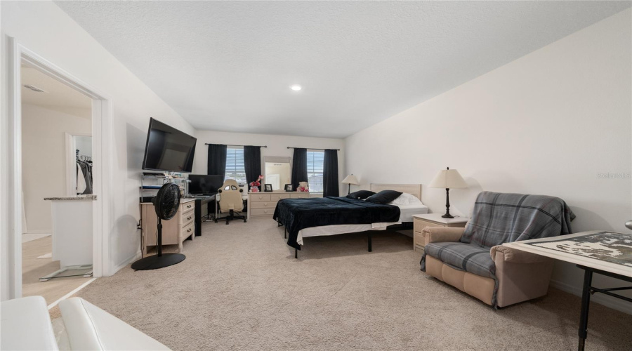 DAVENPORT, Florida 33837, 5 Bedrooms Bedrooms, ,3 BathroomsBathrooms,Residential,For Sale,BIG SUR,0,MFRS5149664