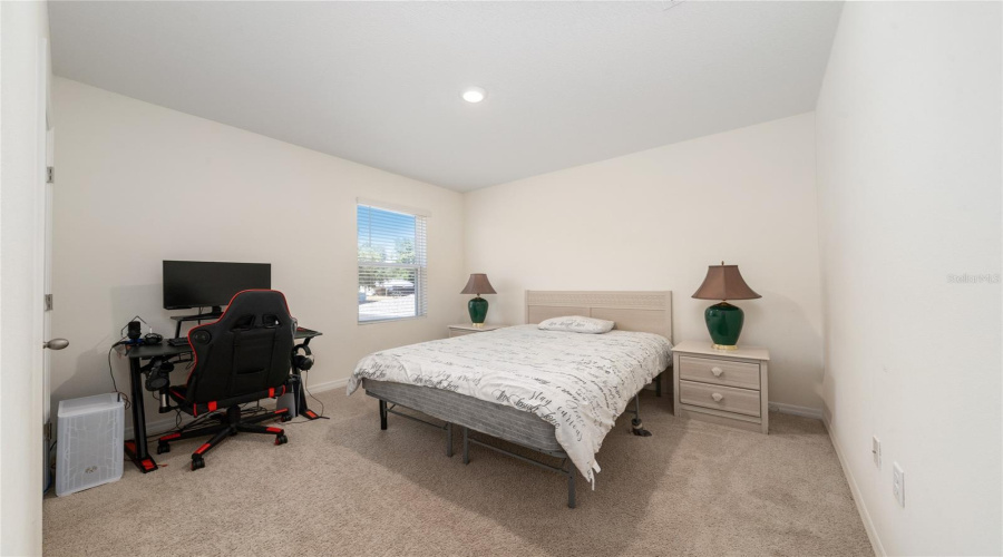 DAVENPORT, Florida 33837, 5 Bedrooms Bedrooms, ,3 BathroomsBathrooms,Residential,For Sale,BIG SUR,0,MFRS5149664