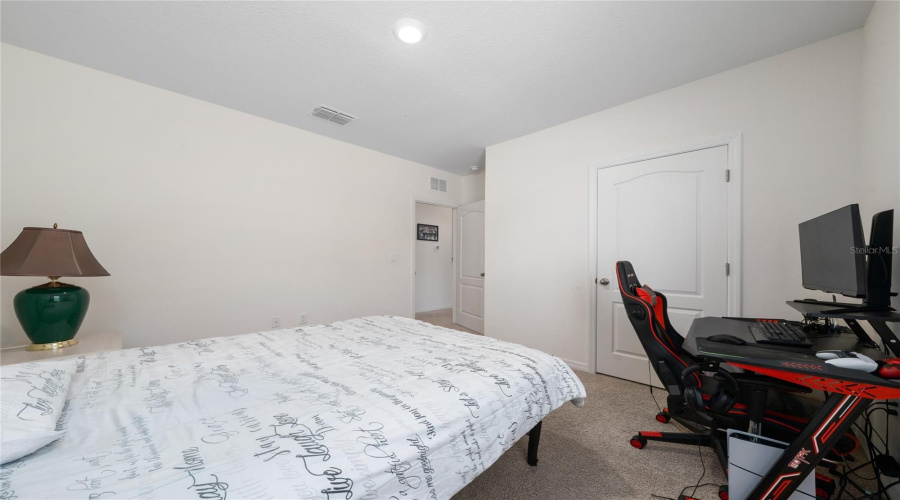 DAVENPORT, Florida 33837, 5 Bedrooms Bedrooms, ,3 BathroomsBathrooms,Residential,For Sale,BIG SUR,0,MFRS5149664