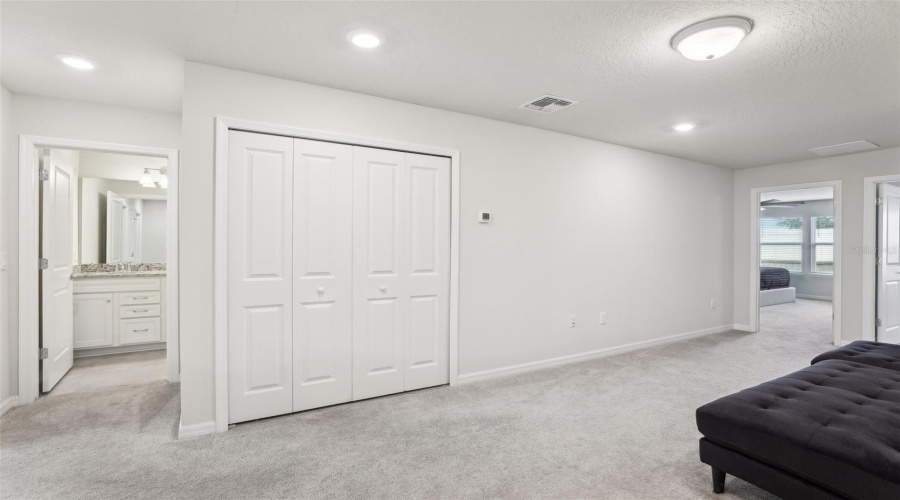 DAVENPORT, Florida 33897, 5 Bedrooms Bedrooms, ,4 BathroomsBathrooms,Residential,For Sale,JETTY,0,MFRO6406854