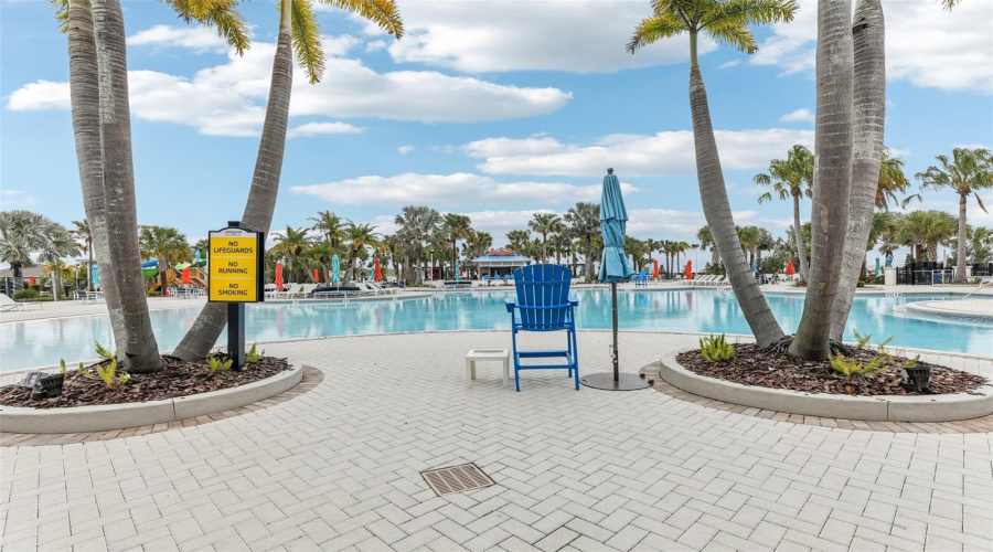 DAVENPORT, Florida 33897, 5 Bedrooms Bedrooms, ,4 BathroomsBathrooms,Residential,For Sale,JETTY,0,MFRO6406854