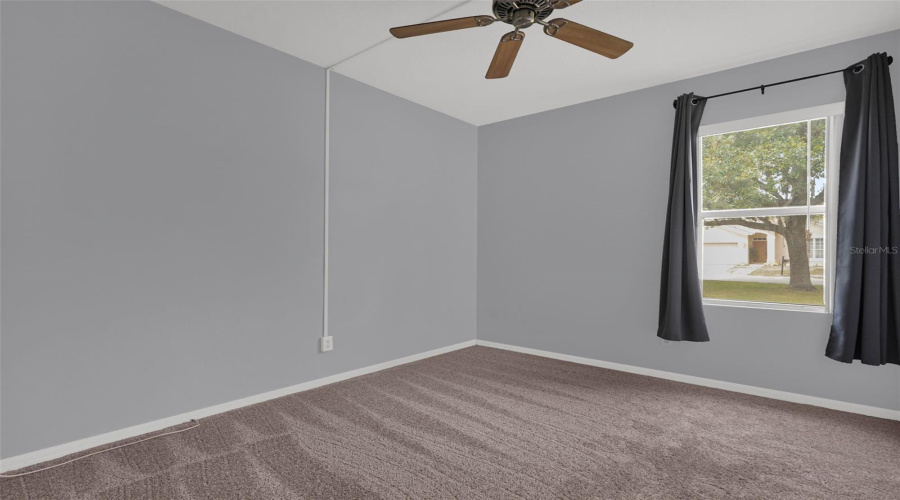 DAVENPORT, Florida 33837, 5 Bedrooms Bedrooms, ,3 BathroomsBathrooms,Residential,For Sale,SIGMUND,0,MFRO6407106