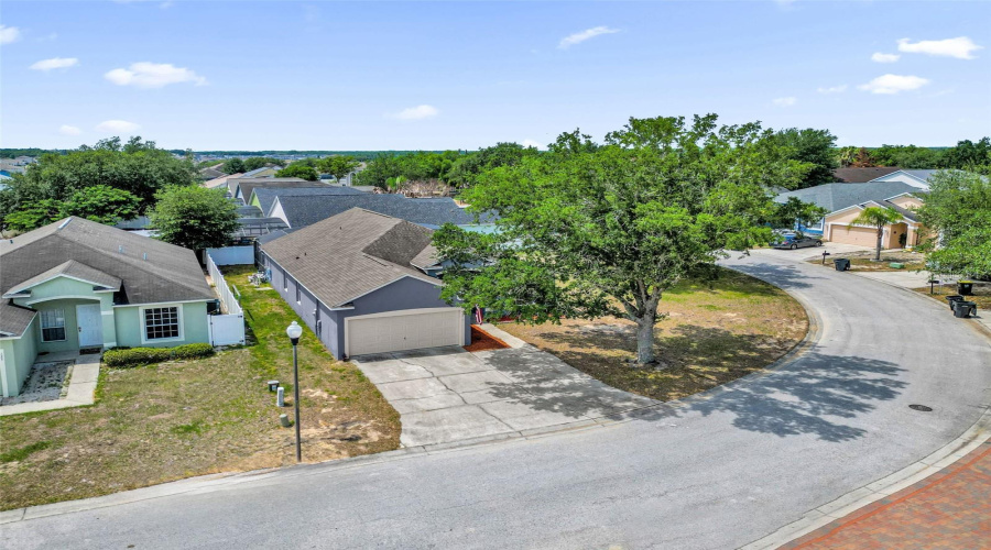 DAVENPORT, Florida 33837, 5 Bedrooms Bedrooms, ,3 BathroomsBathrooms,Residential,For Sale,SIGMUND,0,MFRO6407106