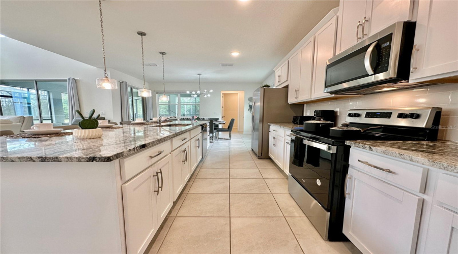 KISSIMMEE, Florida 34747, 5 Bedrooms Bedrooms, ,4 BathroomsBathrooms,Residential,For Sale,FLEMING MIST,0,MFRO6308354