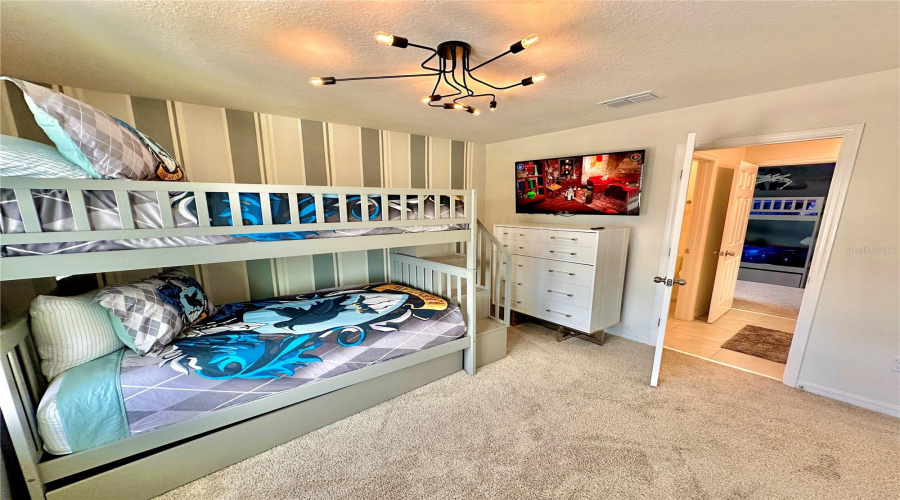 KISSIMMEE, Florida 34747, 5 Bedrooms Bedrooms, ,4 BathroomsBathrooms,Residential,For Sale,FLEMING MIST,0,MFRO6308354