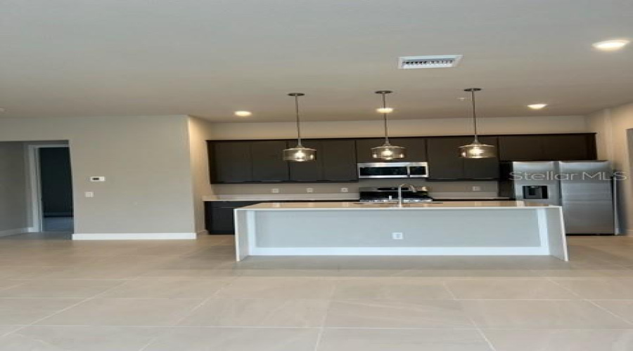 KISSIMMEE, Florida 34747, 4 Bedrooms Bedrooms, ,3 BathroomsBathrooms,Residential,For Sale,SANDY RIDGE,0,MFRO6165066