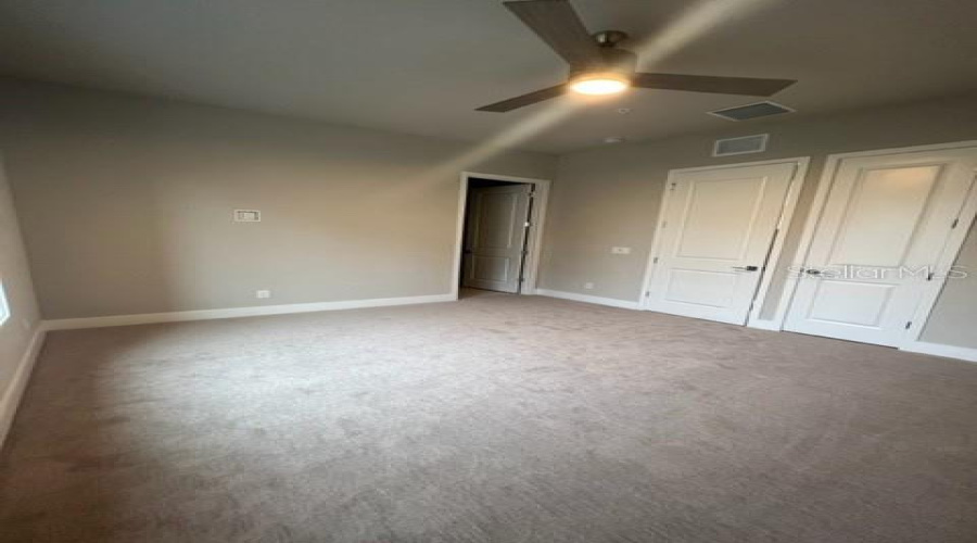 KISSIMMEE, Florida 34747, 4 Bedrooms Bedrooms, ,3 BathroomsBathrooms,Residential,For Sale,SANDY RIDGE,0,MFRO6165066