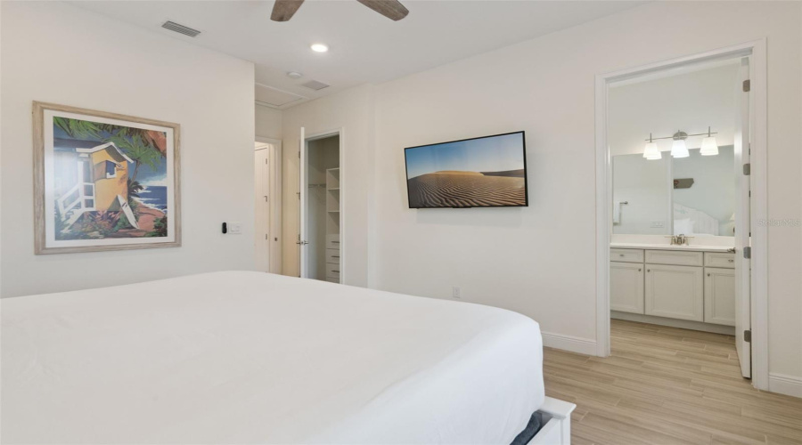 KISSIMMEE, Florida 34747, 3 Bedrooms Bedrooms, ,3 BathroomsBathrooms,Residential,For Sale,PIRATE,0,MFRS5135670