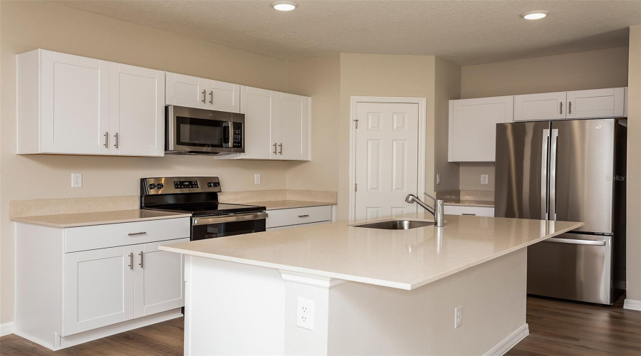 DAVENPORT, Florida 33837, 4 Bedrooms Bedrooms, ,2 BathroomsBathrooms,Residential,For Sale,HIKERS,0,MFRTB8508474