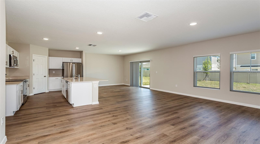 DAVENPORT, Florida 33837, 4 Bedrooms Bedrooms, ,2 BathroomsBathrooms,Residential,For Sale,HIKERS,0,MFRTB8508474