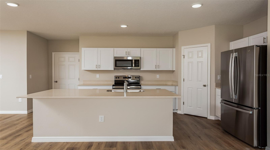 DAVENPORT, Florida 33837, 4 Bedrooms Bedrooms, ,2 BathroomsBathrooms,Residential,For Sale,HIKERS,0,MFRTB8508474