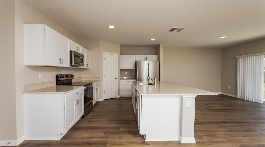 DAVENPORT, Florida 33837, 4 Bedrooms Bedrooms, ,2 BathroomsBathrooms,Residential,For Sale,HIKERS,0,MFRTB8508474