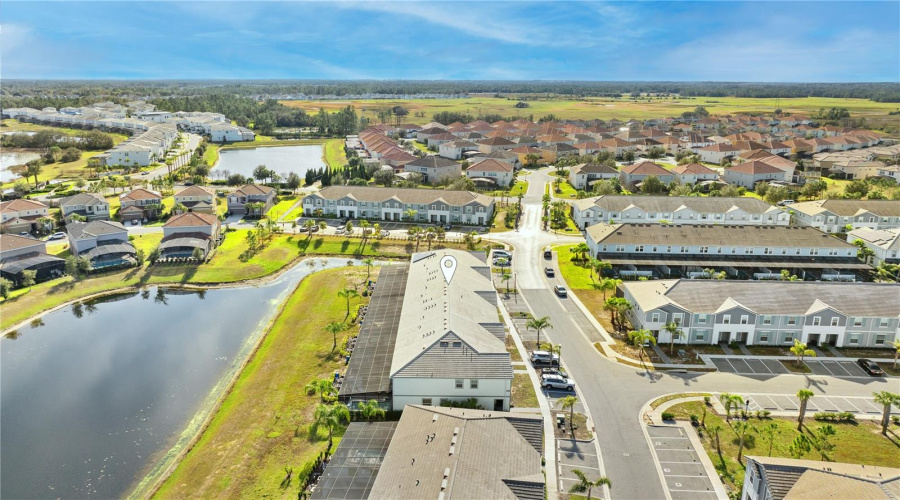 DAVENPORT, Florida 33837, 5 Bedrooms Bedrooms, ,4 BathroomsBathrooms,Residential,For Sale,OAK SPRING,0,MFRO6405510