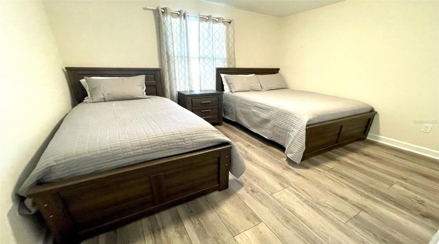 KISSIMMEE, Florida 34746, 6 Bedrooms Bedrooms, ,5 BathroomsBathrooms,Residential,For Sale,KINGS CASTLE,0,MFRO6407456