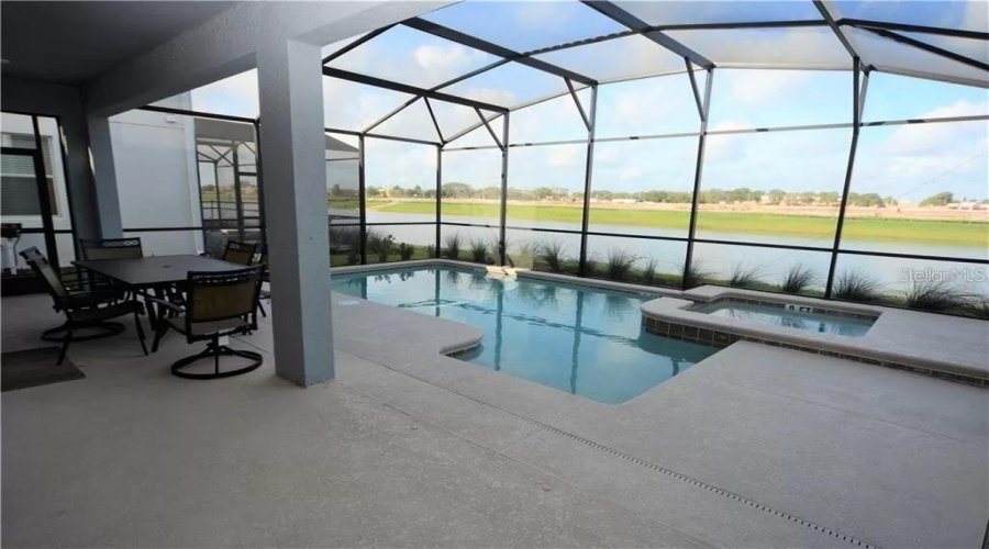 KISSIMMEE, Florida 34746, 6 Bedrooms Bedrooms, ,5 BathroomsBathrooms,Residential,For Sale,KINGS CASTLE,0,MFRO6407456