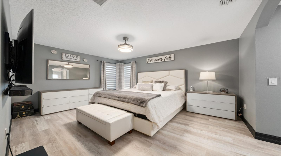 DAVENPORT, Florida 33896, 4 Bedrooms Bedrooms, ,3 BathroomsBathrooms,Residential,For Sale,KILDRUMMY,0,MFRO6407227