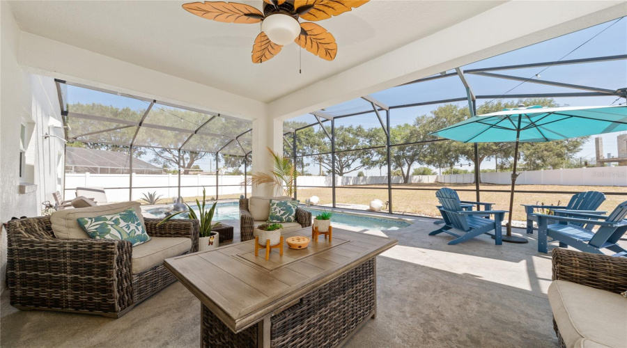 DAVENPORT, Florida 33896, 4 Bedrooms Bedrooms, ,3 BathroomsBathrooms,Residential,For Sale,KILDRUMMY,0,MFRO6407227