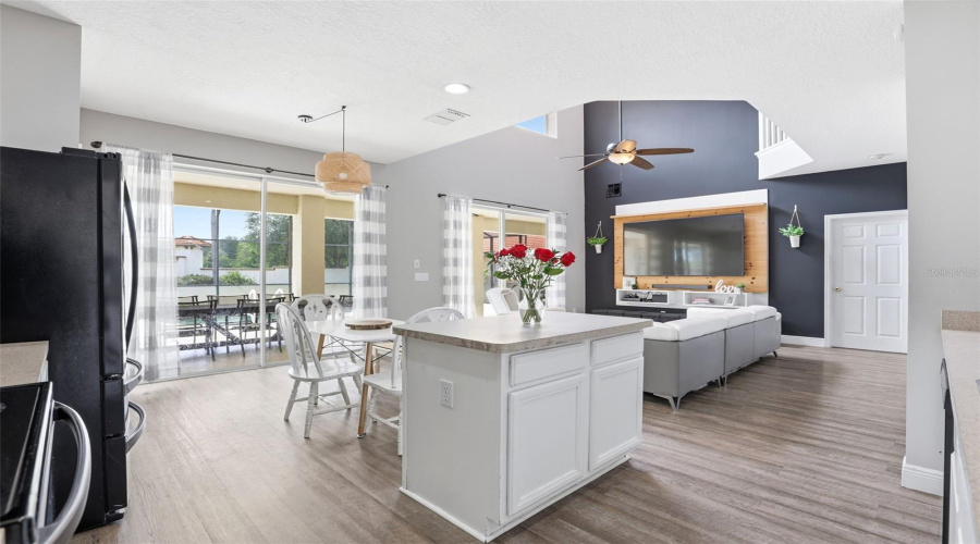 DAVENPORT, Florida 33837, 6 Bedrooms Bedrooms, ,4 BathroomsBathrooms,Residential,For Sale,RUBINO,0,MFRO6405247