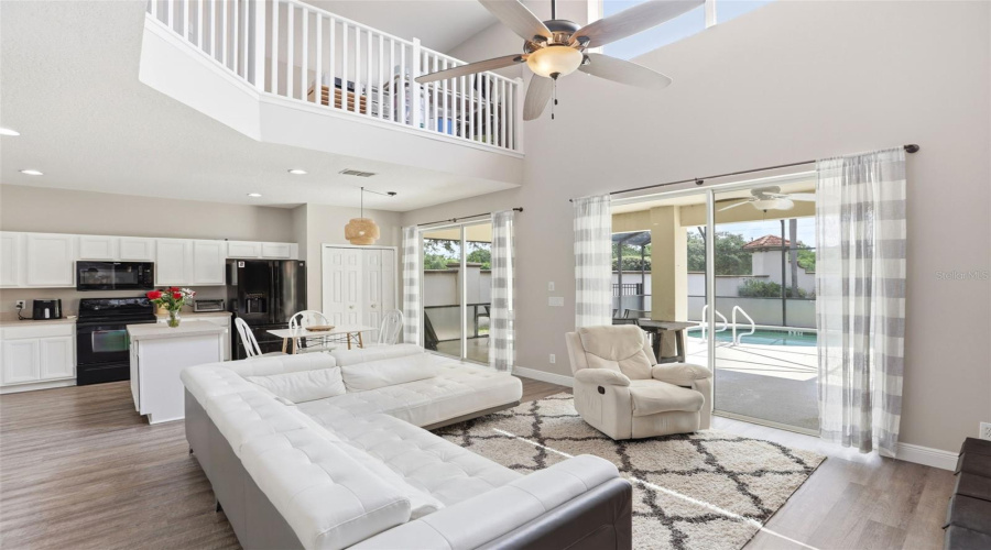 DAVENPORT, Florida 33837, 6 Bedrooms Bedrooms, ,4 BathroomsBathrooms,Residential,For Sale,RUBINO,0,MFRO6405247
