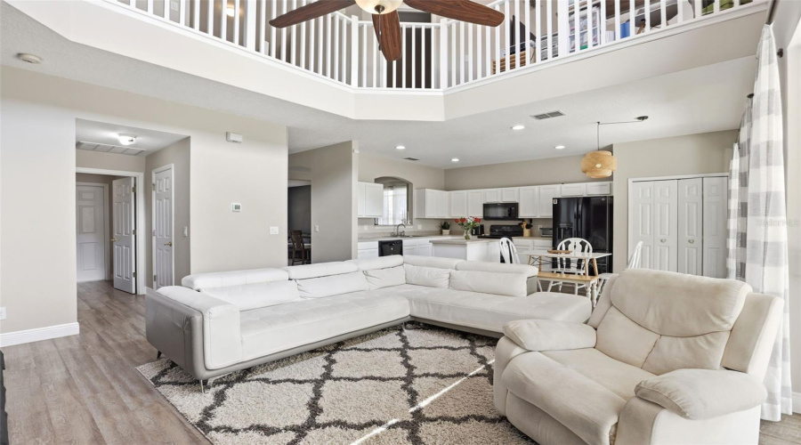 DAVENPORT, Florida 33837, 6 Bedrooms Bedrooms, ,4 BathroomsBathrooms,Residential,For Sale,RUBINO,0,MFRO6405247