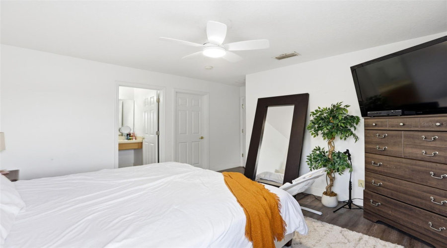 DAVENPORT, Florida 33837, 6 Bedrooms Bedrooms, ,4 BathroomsBathrooms,Residential,For Sale,RUBINO,0,MFRO6405247