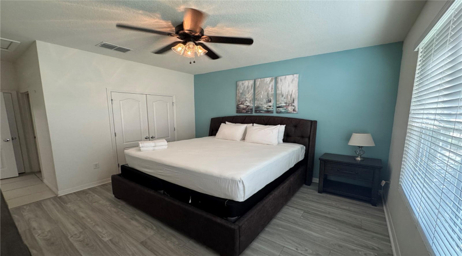 DAVENPORT, Florida 33837, 6 Bedrooms Bedrooms, ,5 BathroomsBathrooms,Residential,For Sale,WILDWOOD,0,MFRS5149755