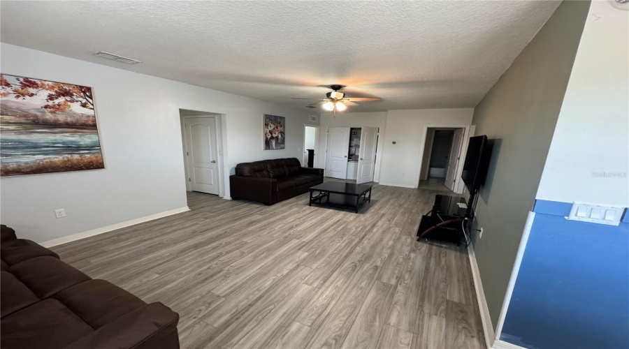 DAVENPORT, Florida 33837, 6 Bedrooms Bedrooms, ,5 BathroomsBathrooms,Residential,For Sale,WILDWOOD,0,MFRS5149755