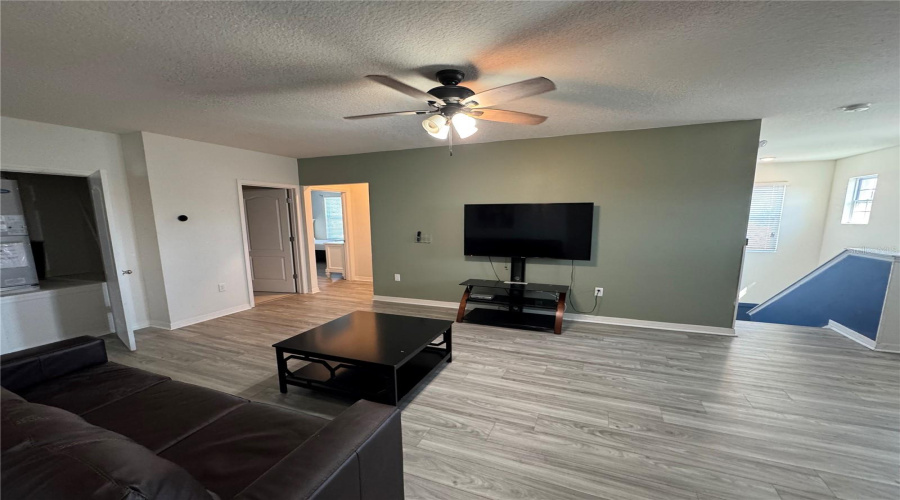 DAVENPORT, Florida 33837, 6 Bedrooms Bedrooms, ,5 BathroomsBathrooms,Residential,For Sale,WILDWOOD,0,MFRS5149755