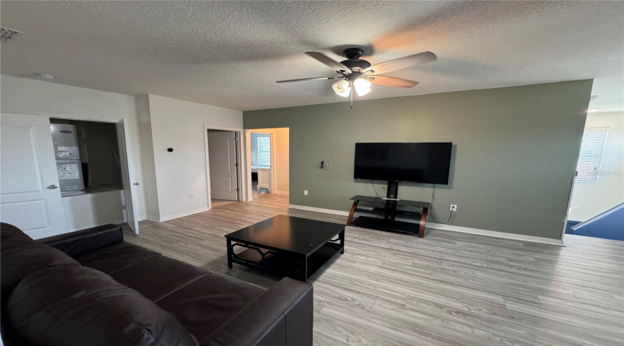 DAVENPORT, Florida 33837, 6 Bedrooms Bedrooms, ,5 BathroomsBathrooms,Residential,For Sale,WILDWOOD,0,MFRS5149755