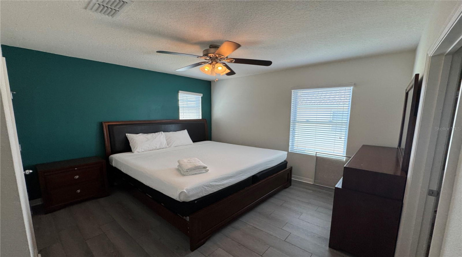 DAVENPORT, Florida 33837, 6 Bedrooms Bedrooms, ,5 BathroomsBathrooms,Residential,For Sale,WILDWOOD,0,MFRS5149755