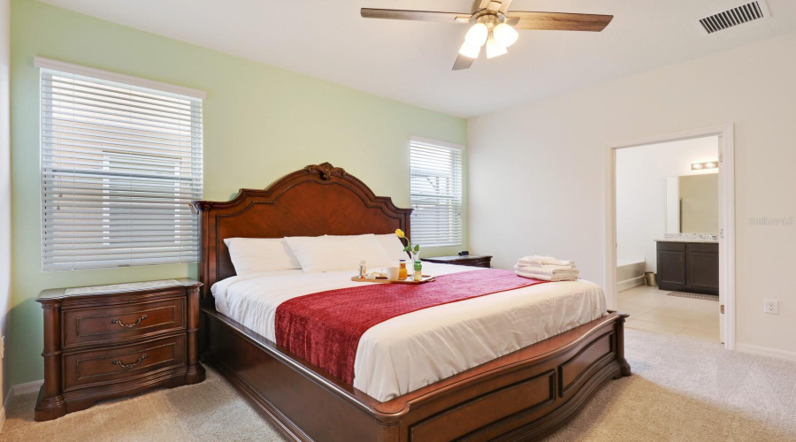 DAVENPORT, Florida 33837, 6 Bedrooms Bedrooms, ,5 BathroomsBathrooms,Residential,For Sale,OAKBOURNE,0,MFRS5149811